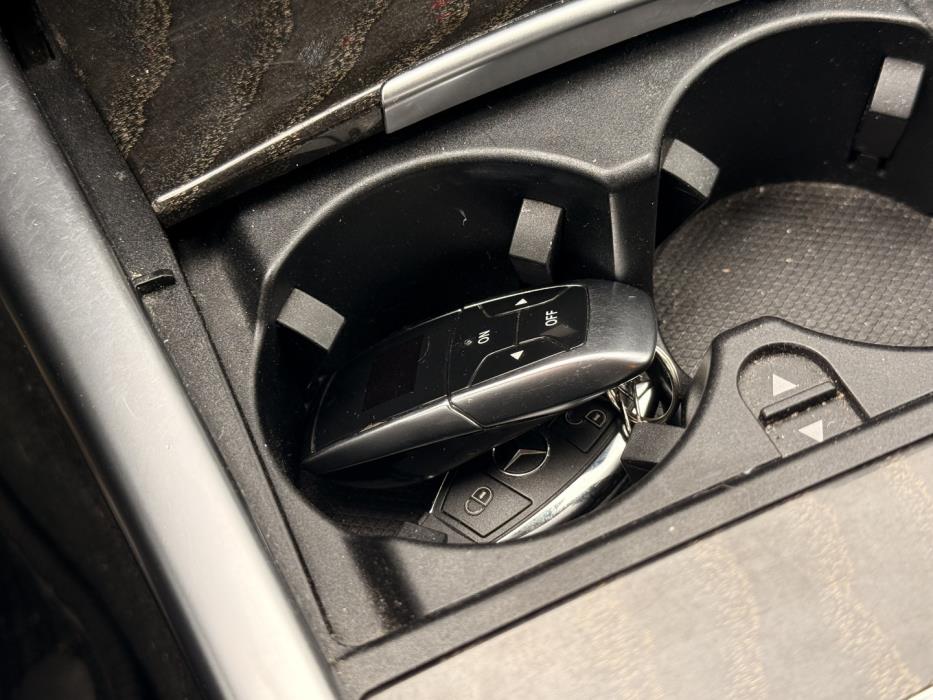 MERCEDES-BENZ E 2015
