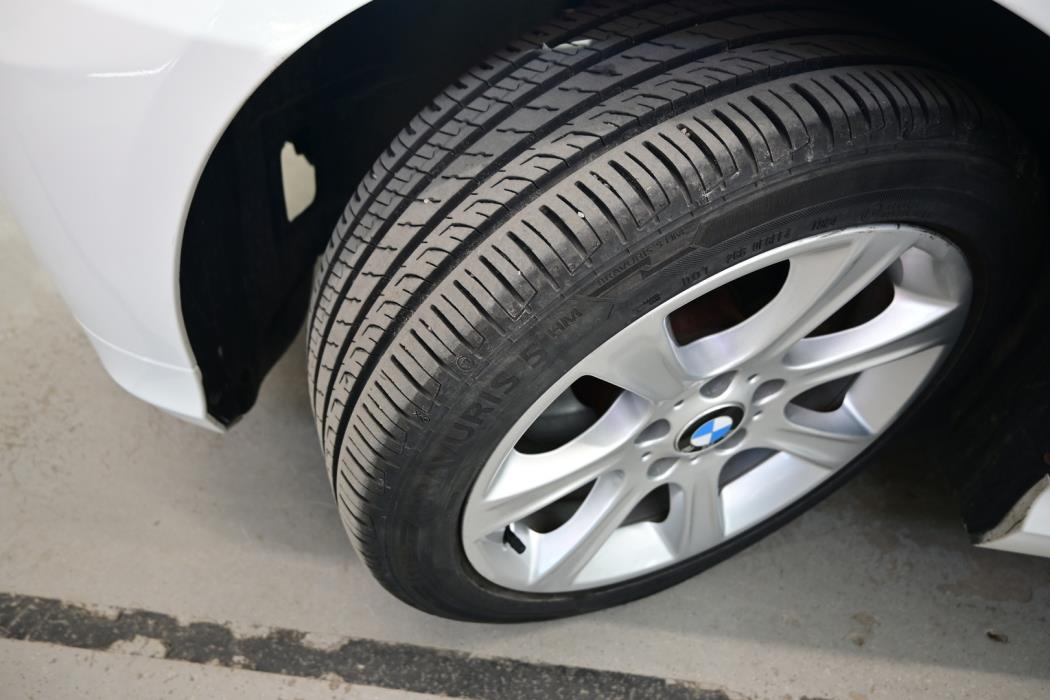 BMW 320 2011