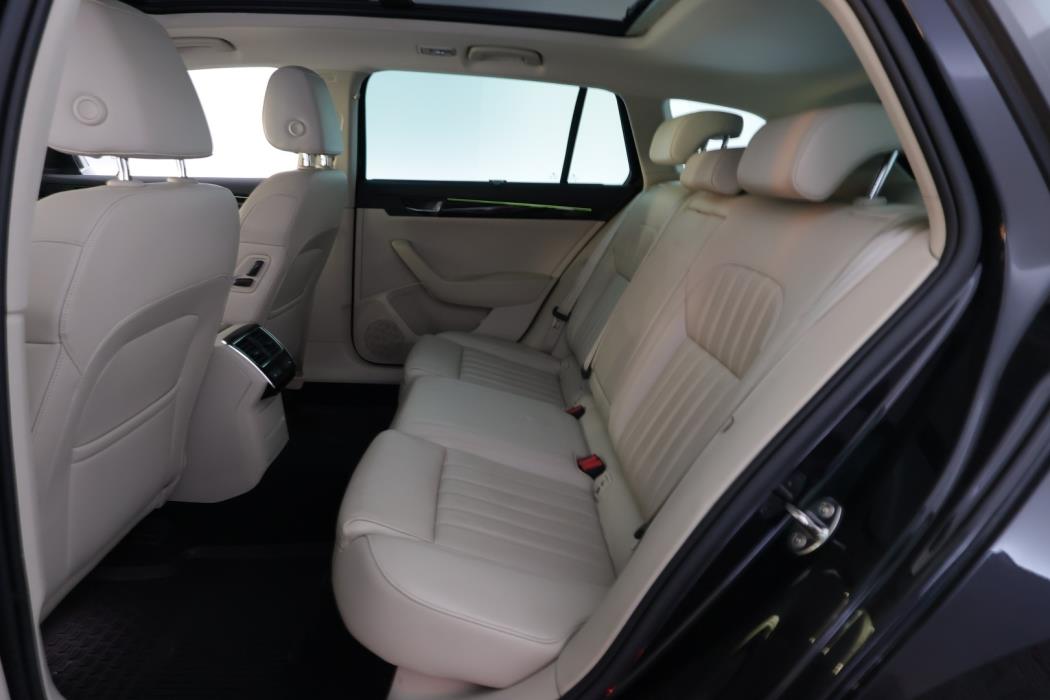 SKODA Superb 2017