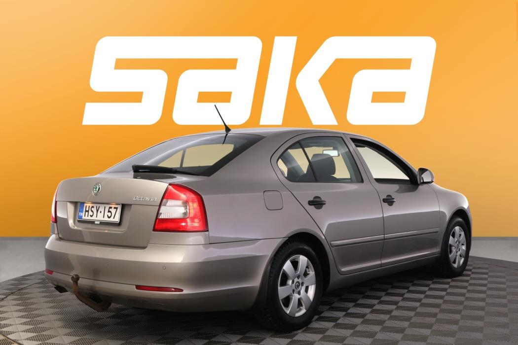 SKODA Octavia 2011