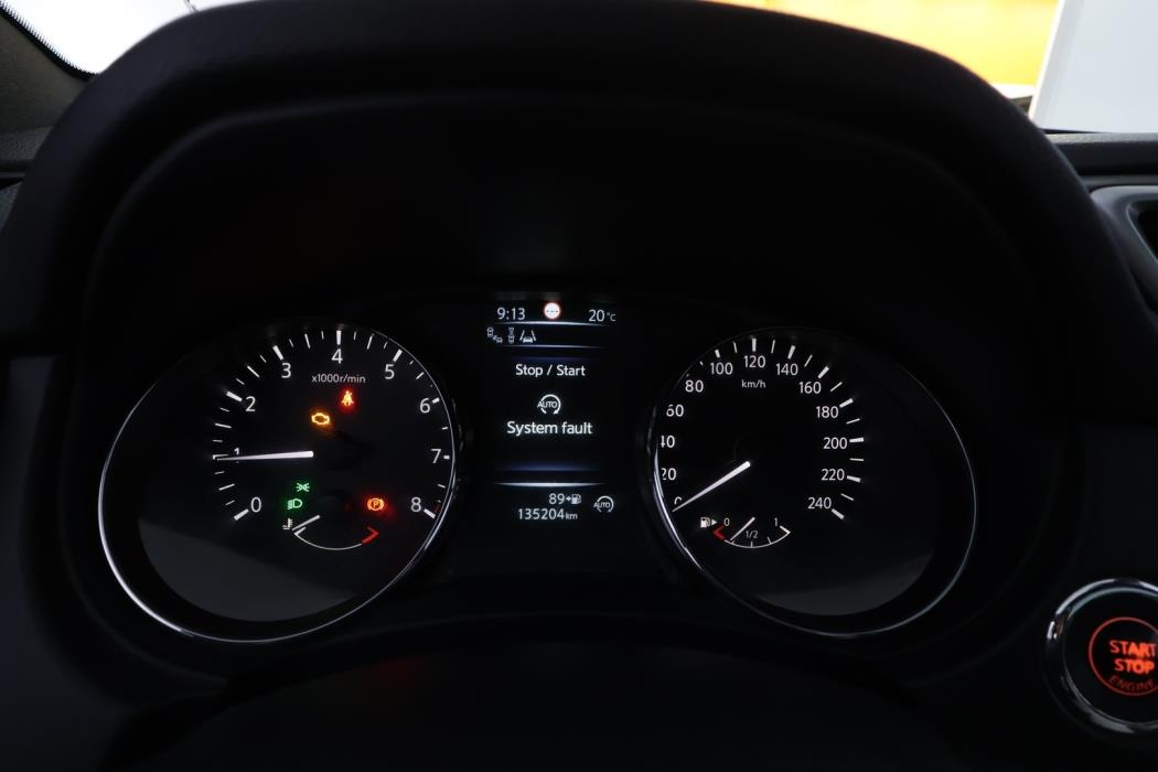 NISSAN Qashqai 2014