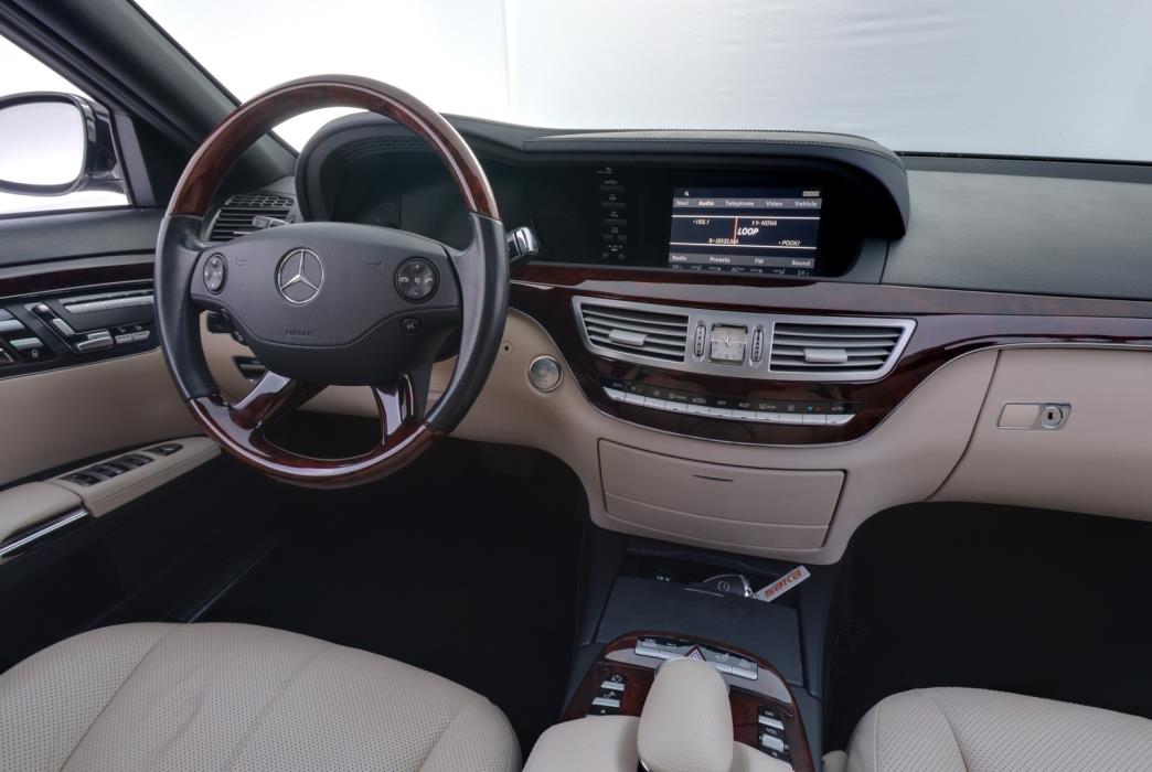 MERCEDES-BENZ S 2007