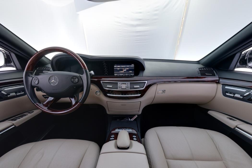 MERCEDES-BENZ S 2007