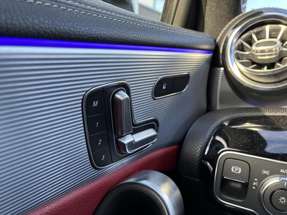 MERCEDES-BENZ A 2019