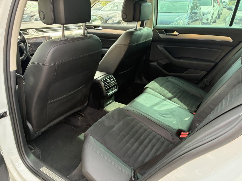 VOLKSWAGEN Passat 2017