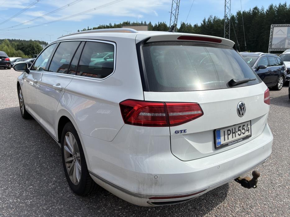 VOLKSWAGEN Passat 2017