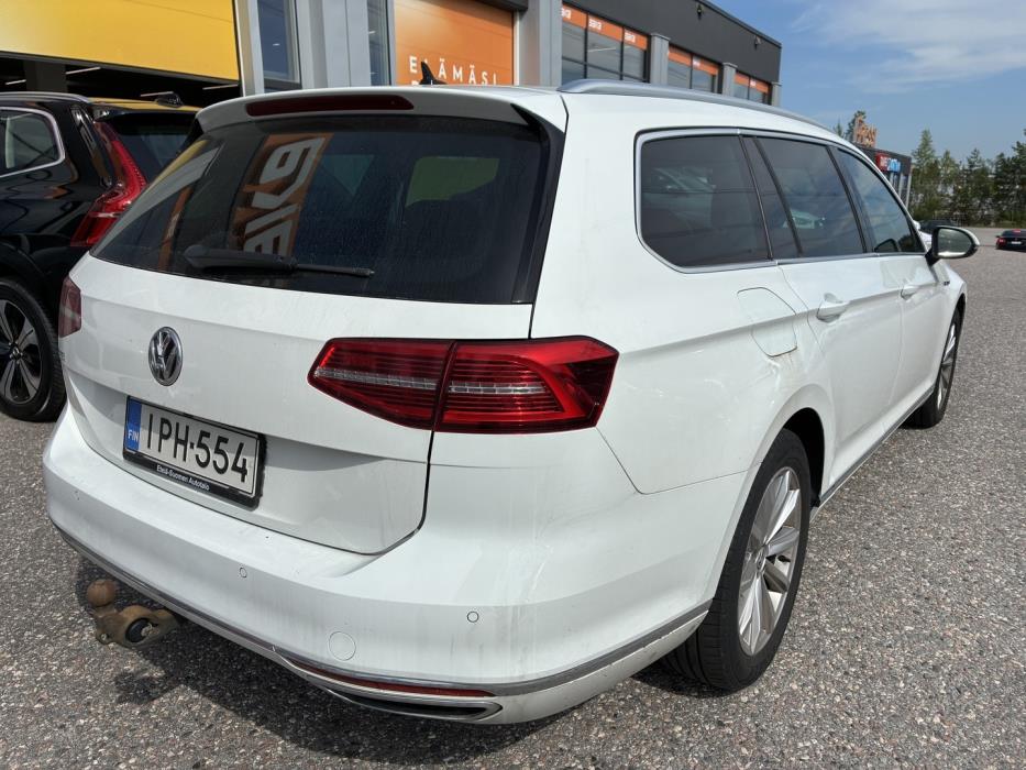 VOLKSWAGEN Passat 2017