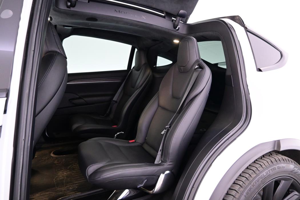 TESLA Model X 2023