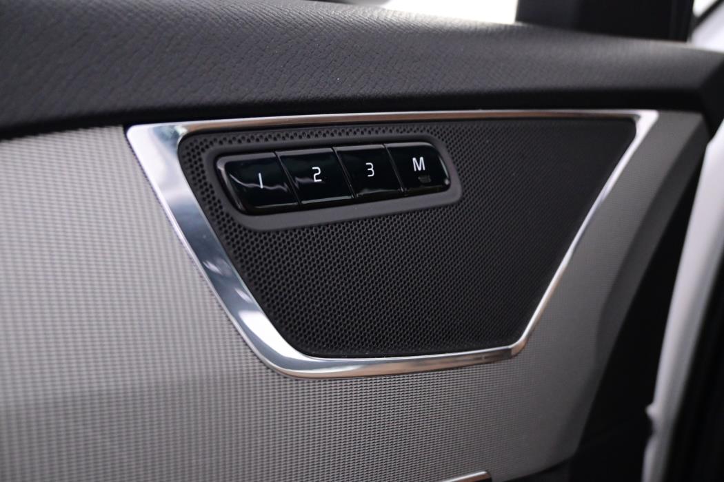 VOLVO XC90 2017
