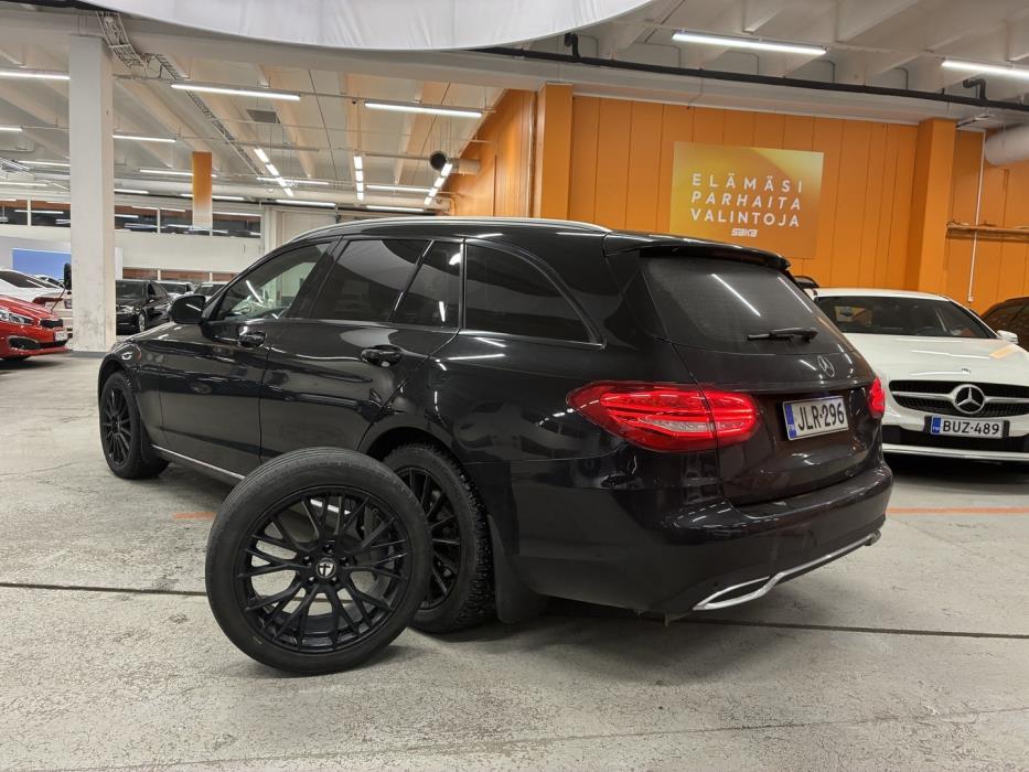 MERCEDES-BENZ C 2016