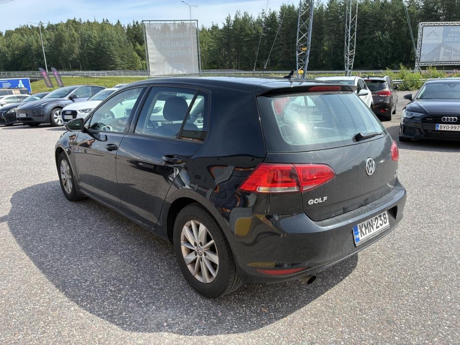 VOLKSWAGEN Golf 2014