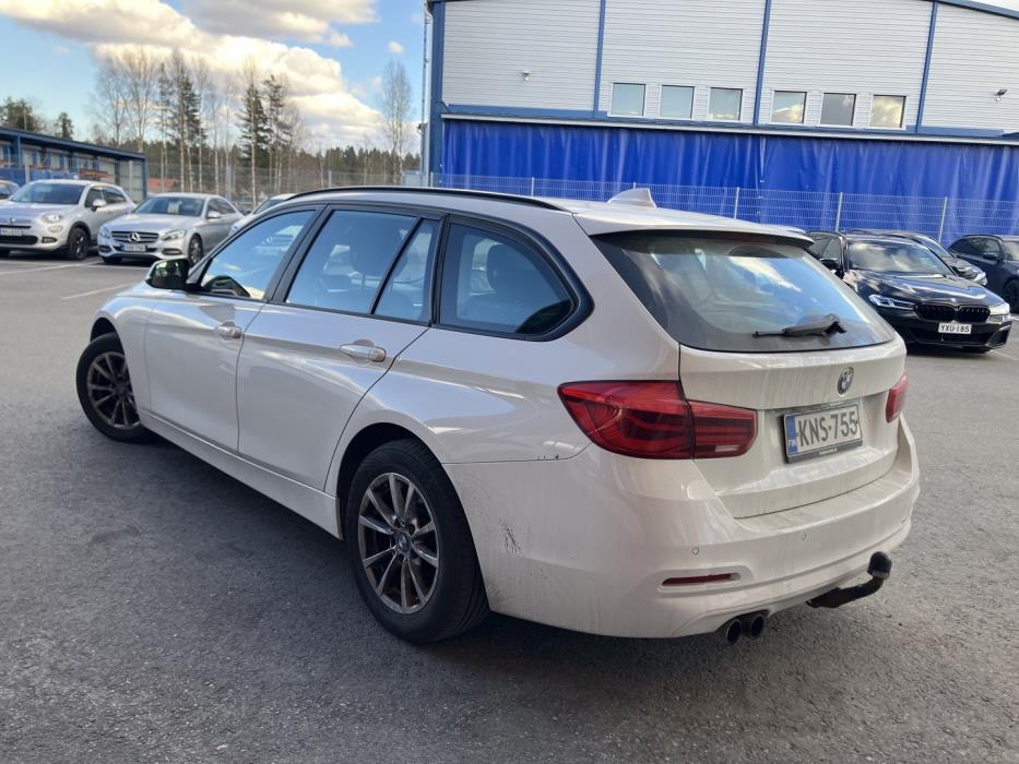 BMW 320 2016