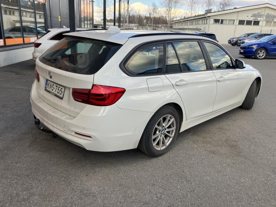 BMW 320 2016