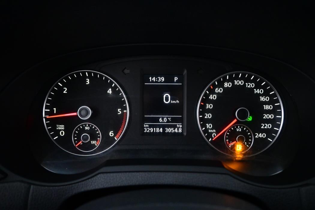 VOLKSWAGEN Sharan 2012