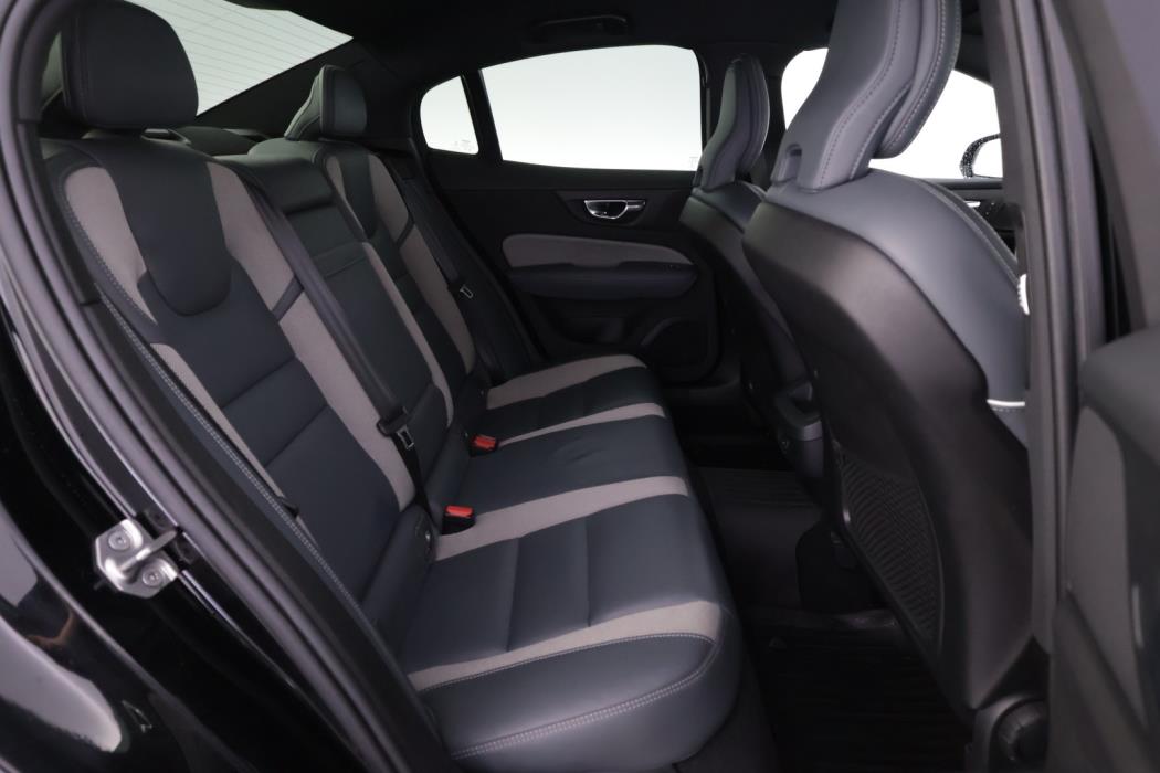 VOLVO S60 2021