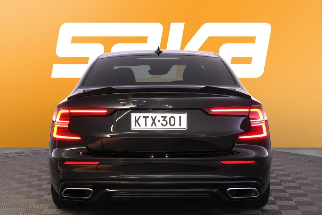 VOLVO S60 2021