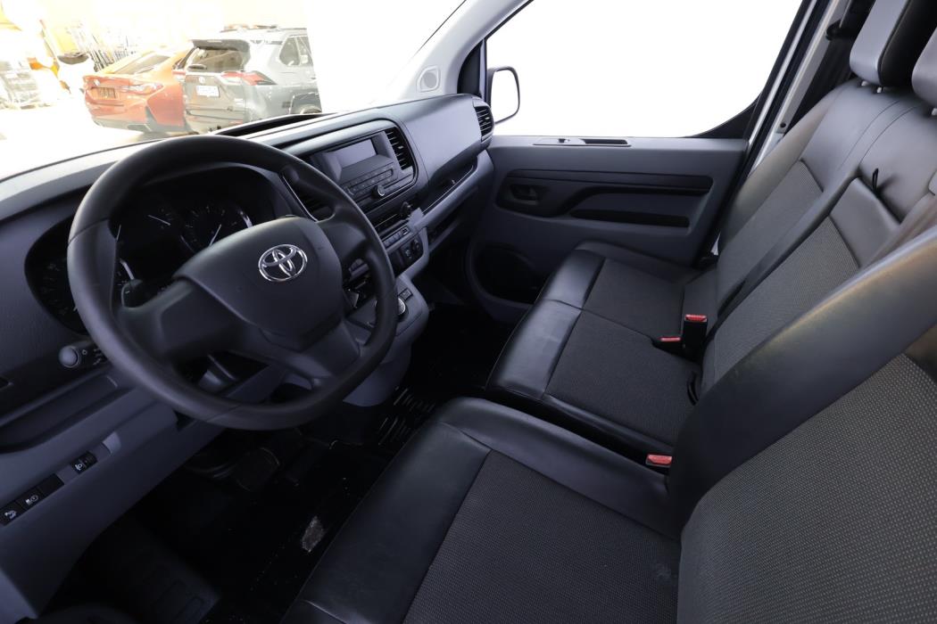 TOYOTA Proace 2021