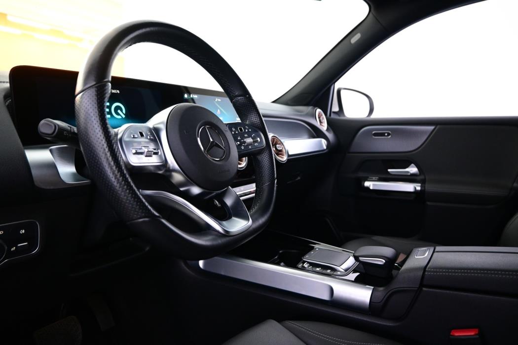 MERCEDES-BENZ EQB 2022