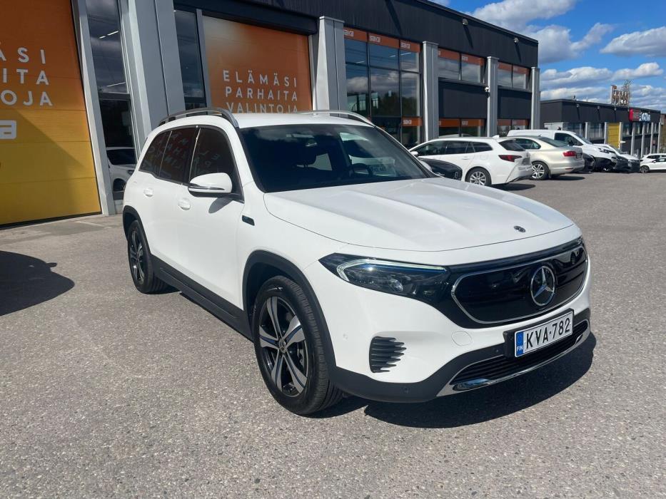 MERCEDES-BENZ EQB 2022