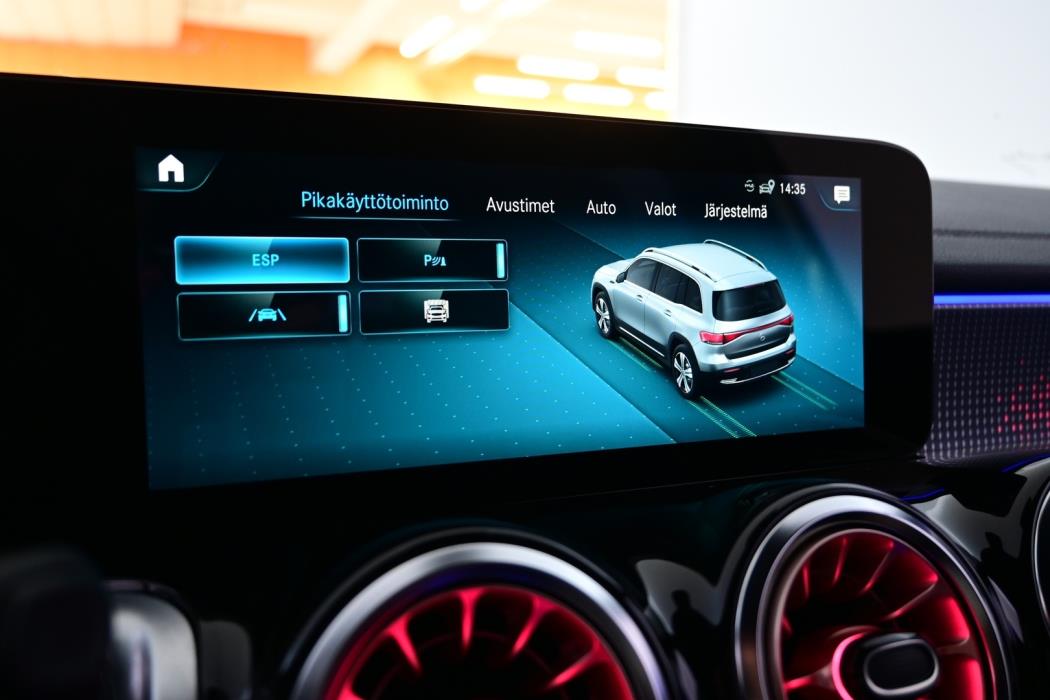 MERCEDES-BENZ EQB 2022