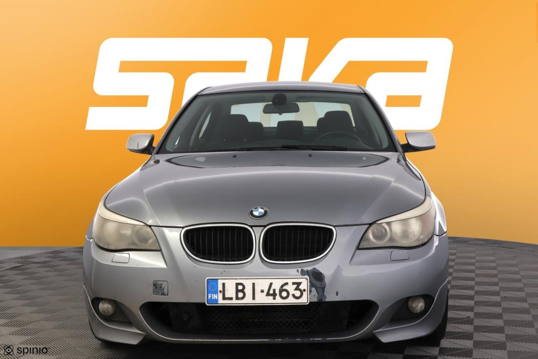 BMW 520 2005