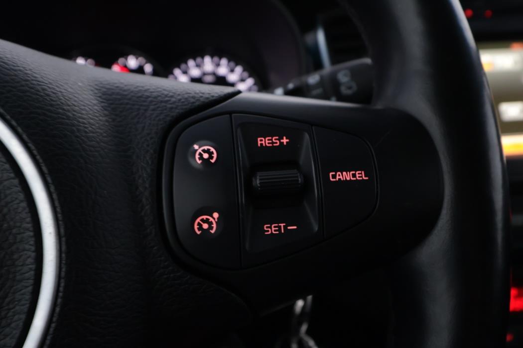 KIA Carens 2016