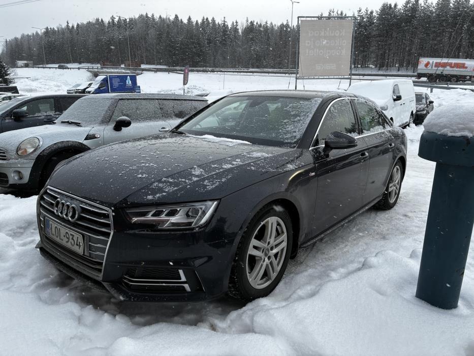 AUDI A4 2018