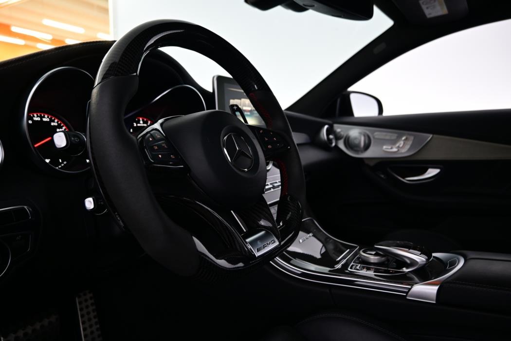 MERCEDES-BENZ C 63 AMG 2016