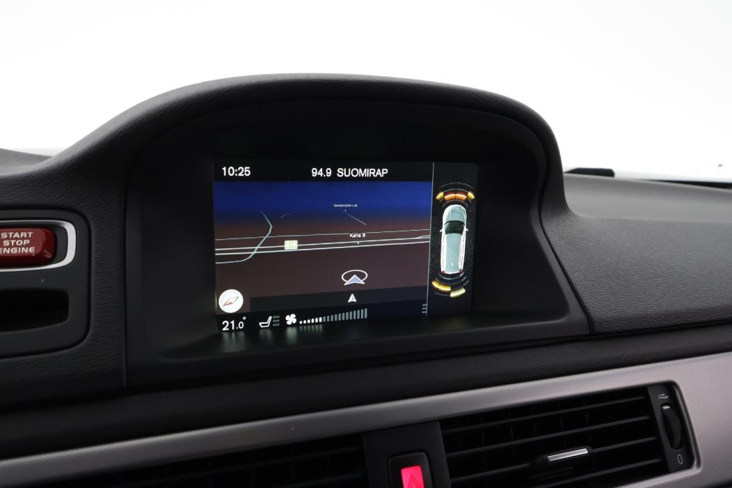 VOLVO V70 2015