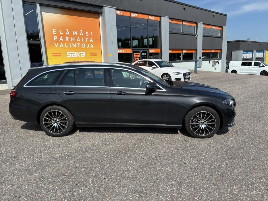 MERCEDES-BENZ E 2021