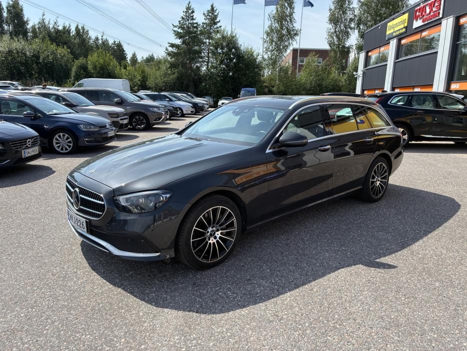 MERCEDES-BENZ E 2021