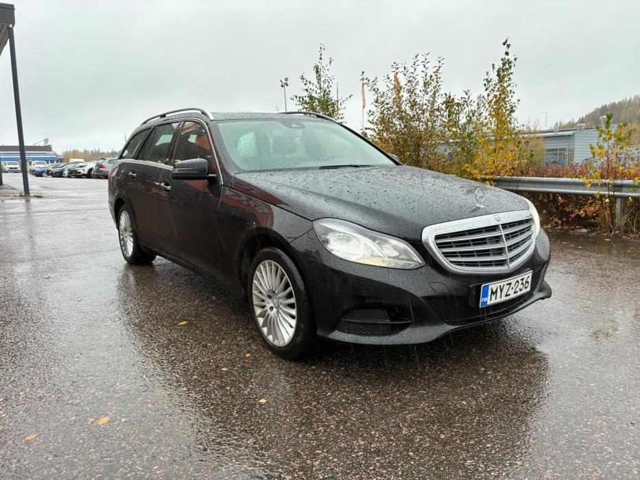 MERCEDES-BENZ E 2015