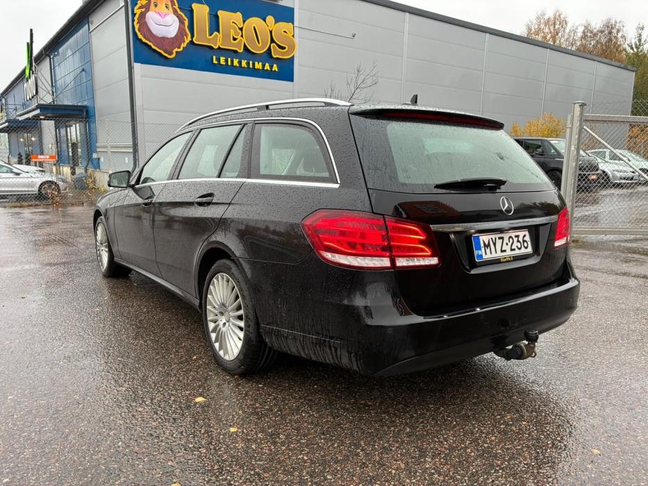MERCEDES-BENZ E 2015