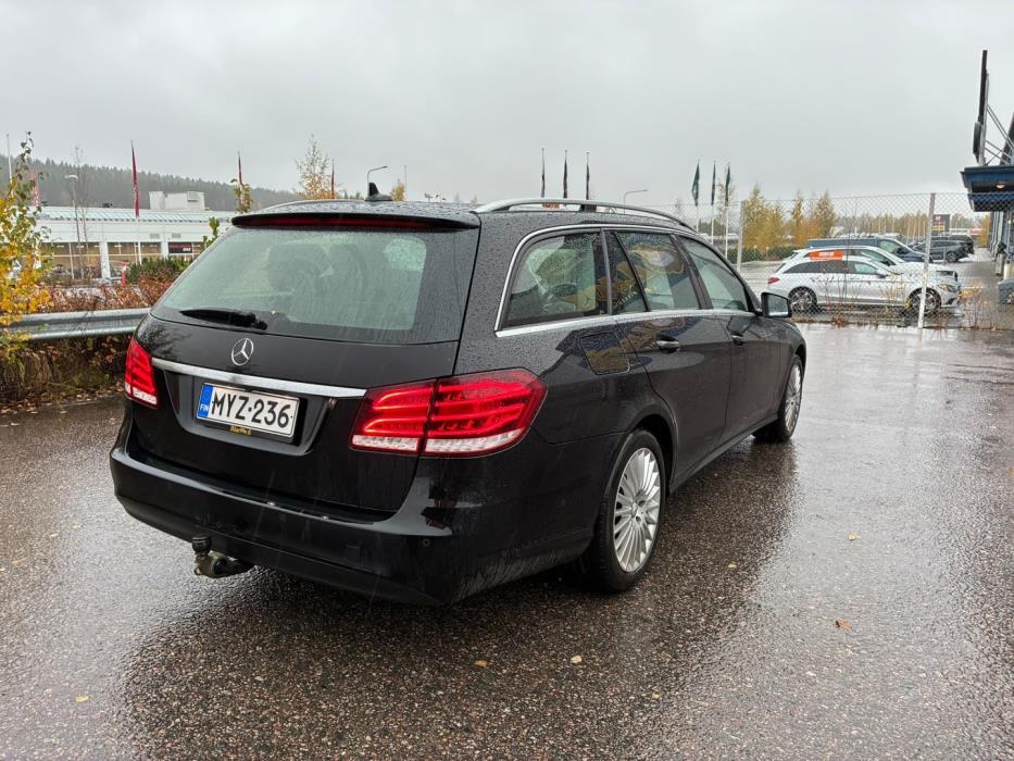 MERCEDES-BENZ E 2015
