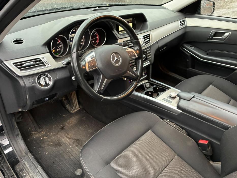 MERCEDES-BENZ E 2015
