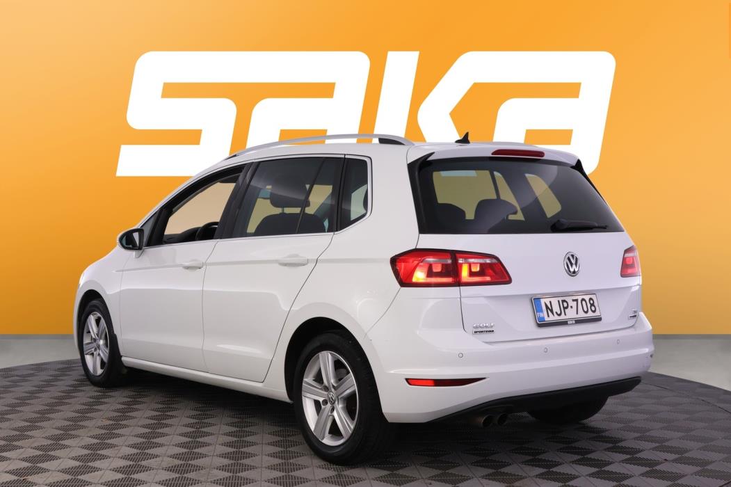 VOLKSWAGEN Golf Sportsvan 2015