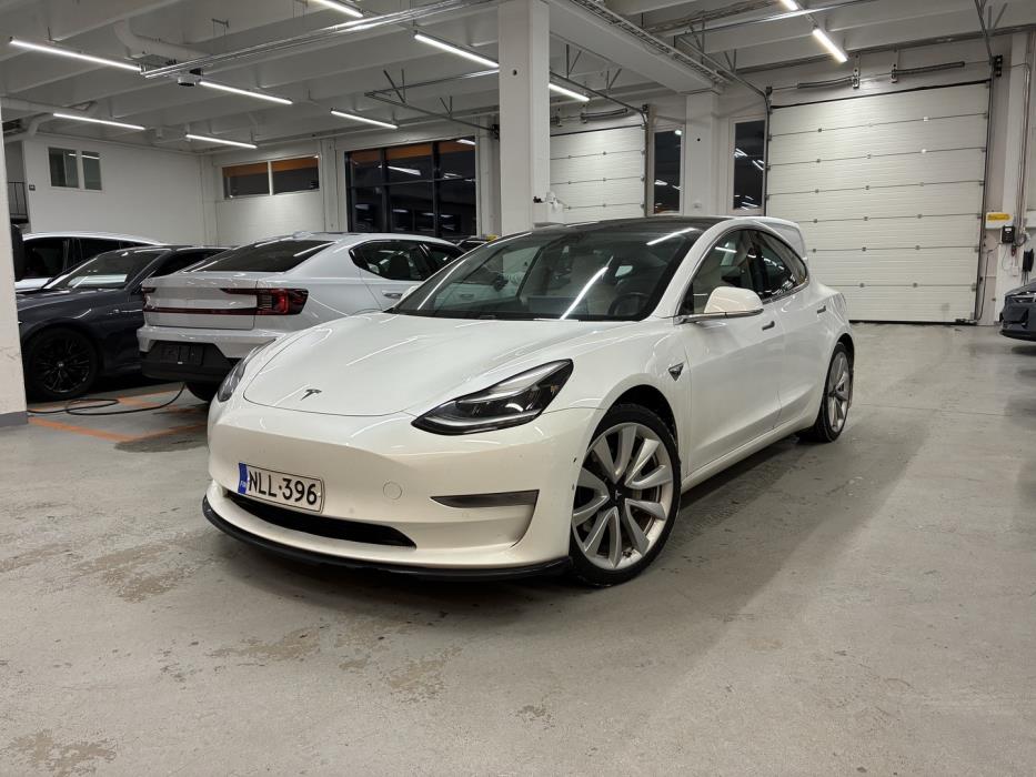 TESLA Model 3 2019