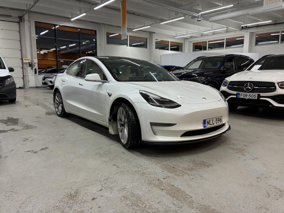 TESLA Model 3 2019