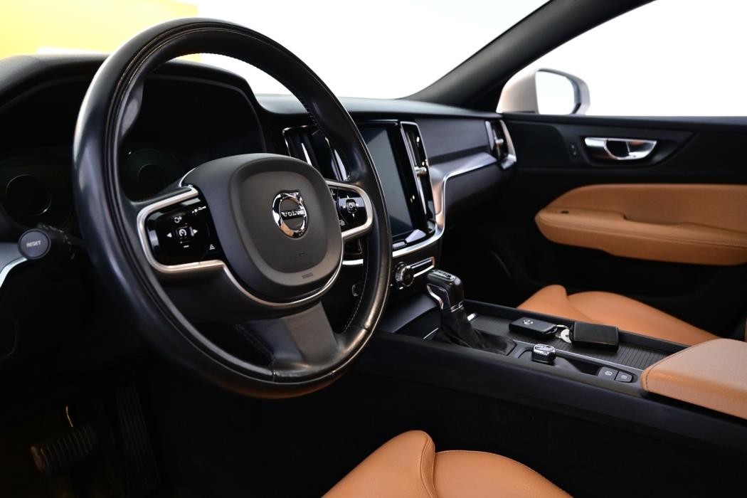 VOLVO V60 Cross Country 2019