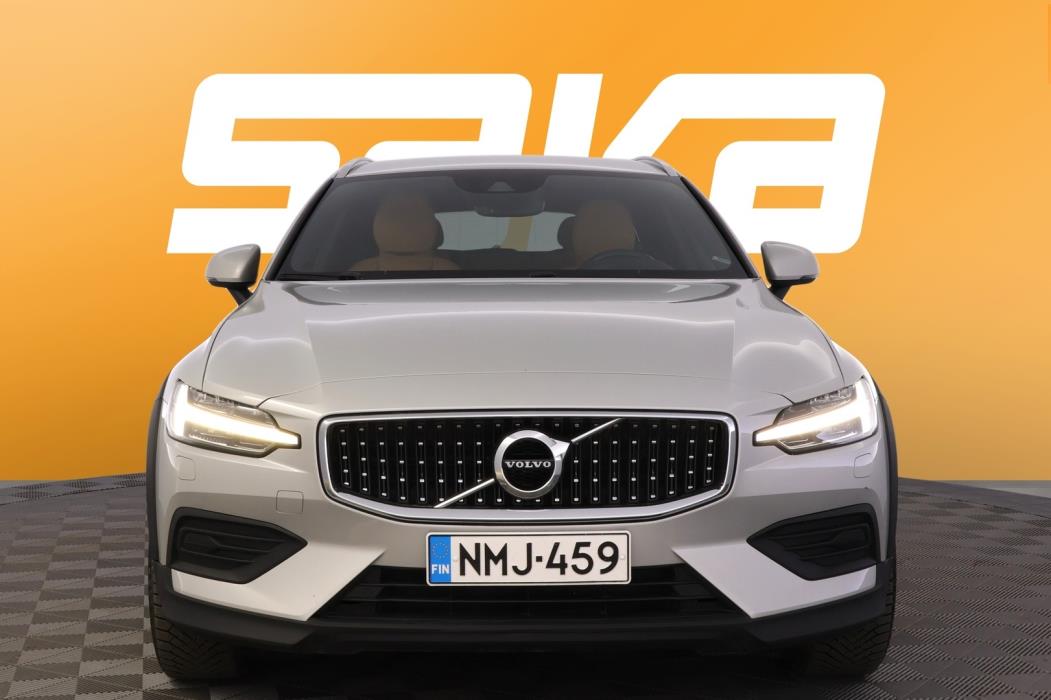VOLVO V60 Cross Country 2019