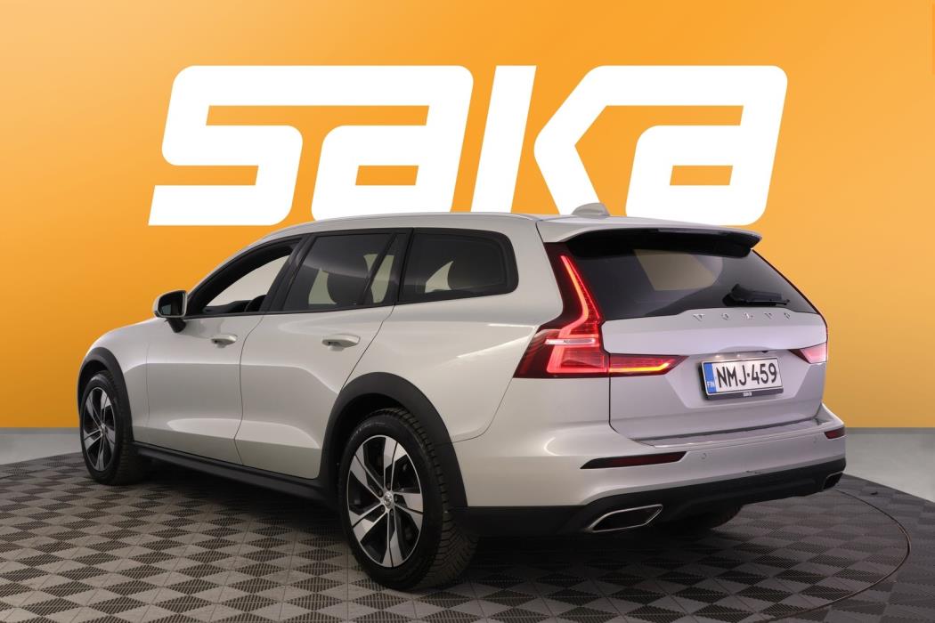 VOLVO V60 Cross Country 2019