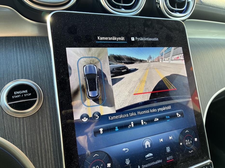 MERCEDES-BENZ GLC 2023