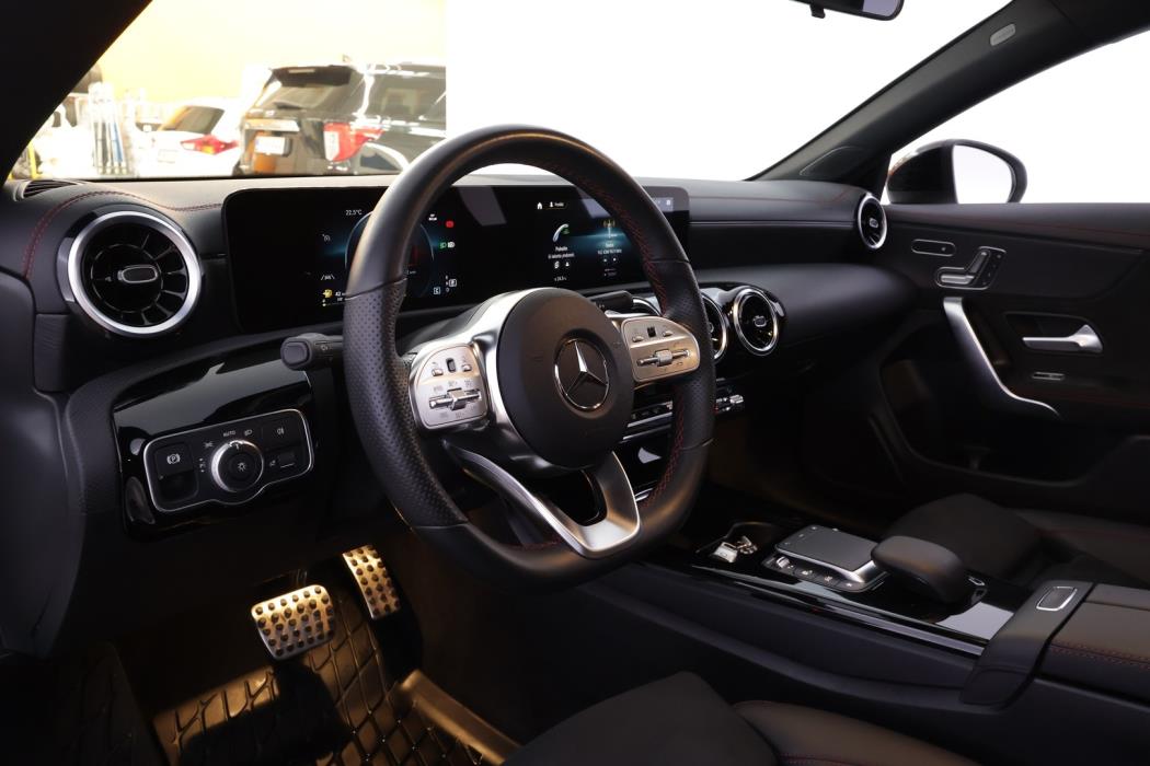 MERCEDES-BENZ CLA 2023