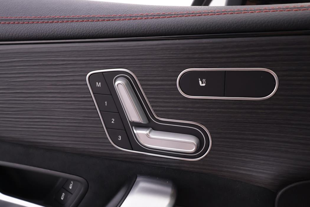 MERCEDES-BENZ CLA 2023