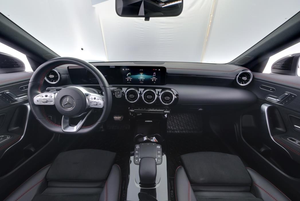 MERCEDES-BENZ CLA 2023