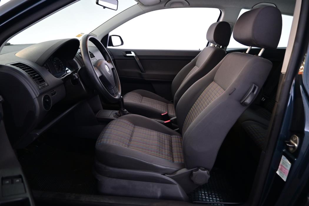 VOLKSWAGEN Polo 2007