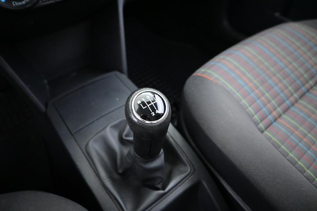 VOLKSWAGEN Polo 2007