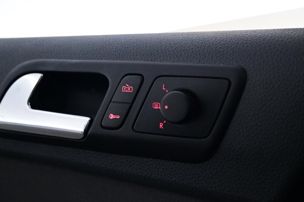 VOLKSWAGEN Polo 2007