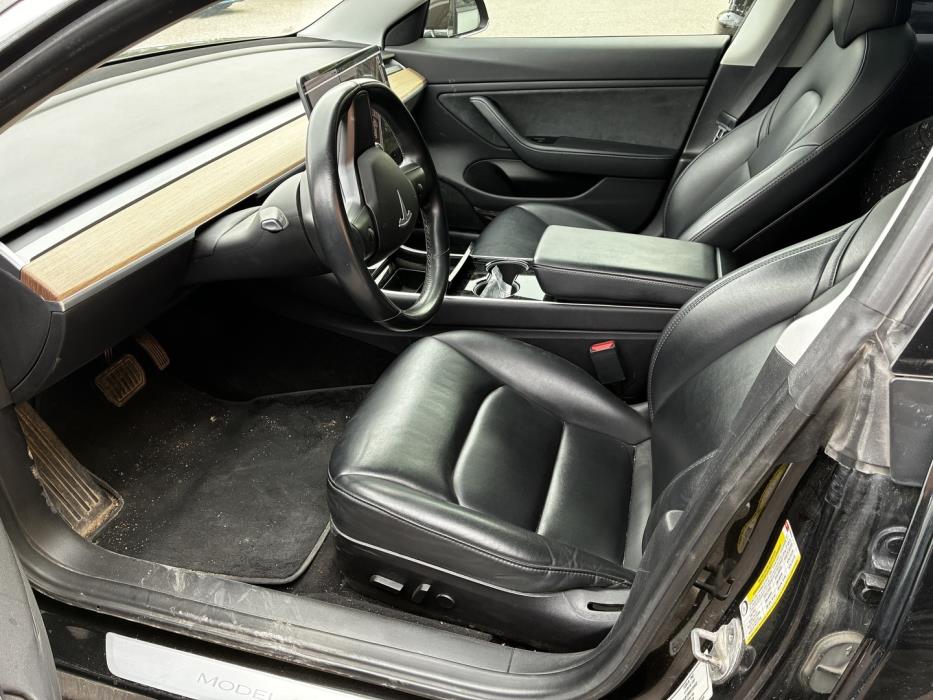 TESLA Model 3 2019