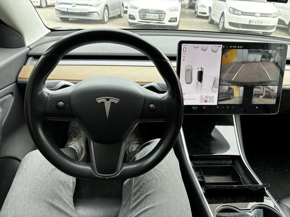 TESLA Model 3 2019